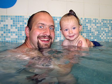 Plavání dětí od 6 měsíců do 6 let | Rodinné centrum Amálka